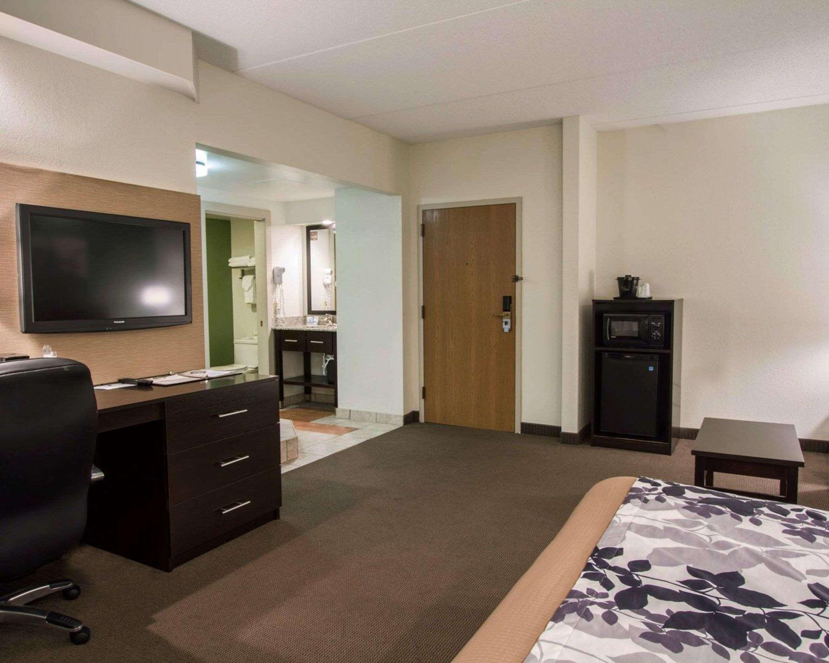 Sleep Inn & Suites Buffalo Airport Cheektowaga Buitenkant foto